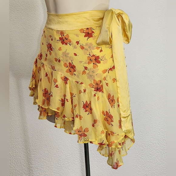 Abercrombie & Fitch 100% Silk Floral Side Closure Skirt Yellow Size 4 - Picture 6 of 14